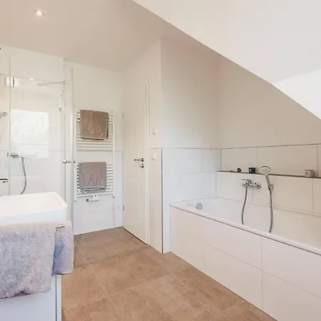 Holiday home Boddenruh