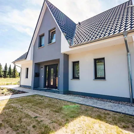 Holiday home Boddenruh